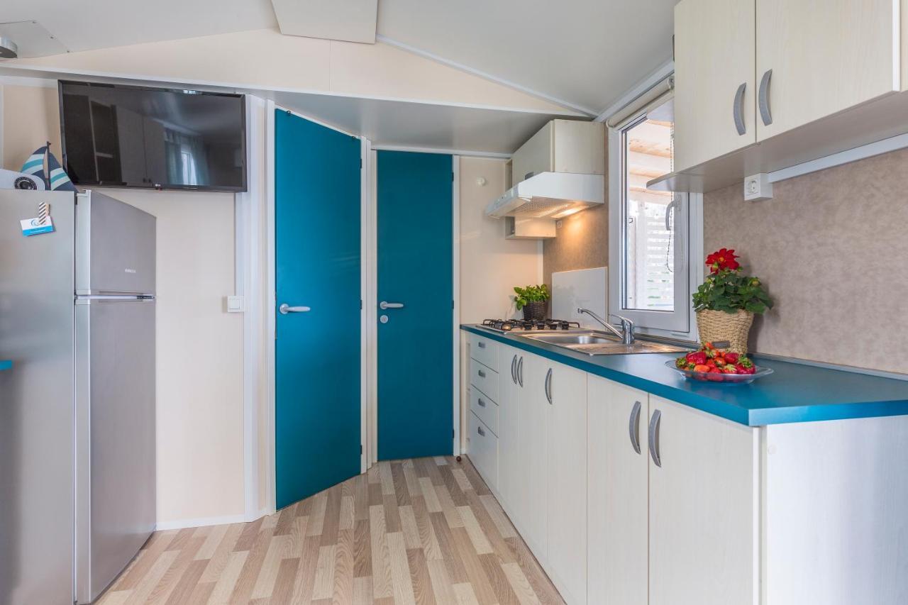 Tar-Vabriga West Coast Mobilhome With Xxl Terrace מראה חיצוני תמונה
